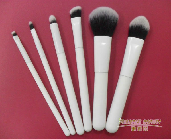 環(huán)保材質引領化妝刷行業(yè)新趨勢